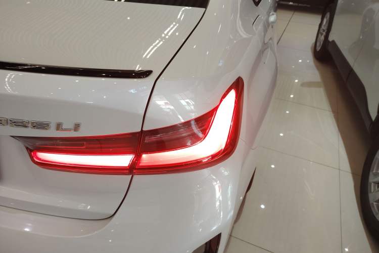 Used BMW 3 Series 2024 325Li M Sport Night Edition Package Right Rear Taillight