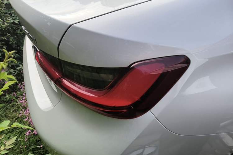Used BMW 3 Series 2024 320i M Sport Package Right Rear Taillight
