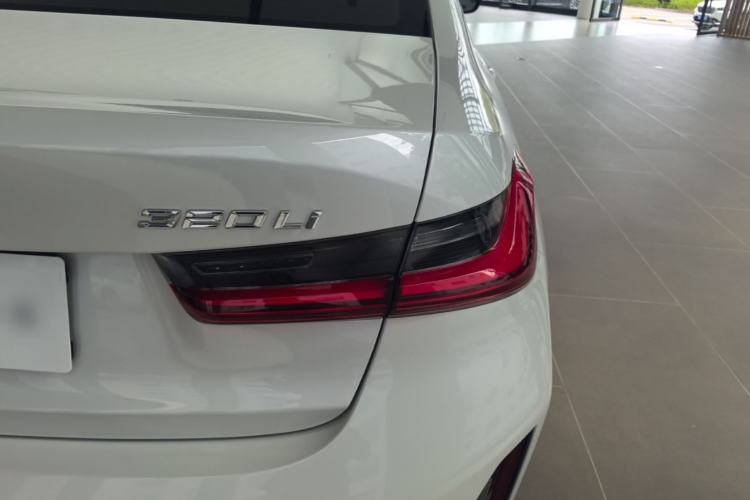 Used BMW 3 Series 2024 320Li M Sport Package Right Rear Taillight