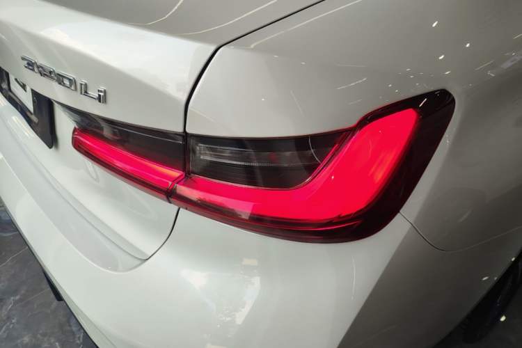 Used BMW 3 Series 2024 320Li M Sport Package Right Rear Taillight