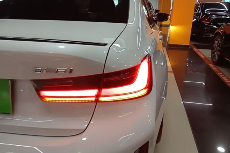 Used BMW 3 Series 2024 325i M Sport Night Edition Package Right Rear Taillight