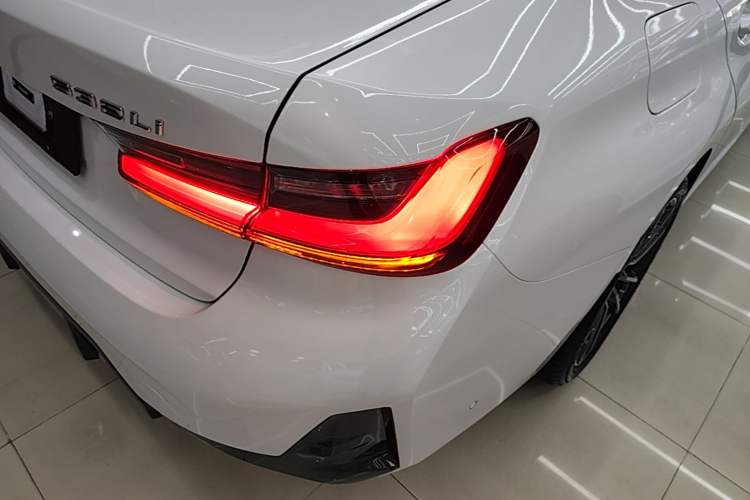 Used BMW 3 Series 2024 325Li M Sport Package Right Rear Taillight