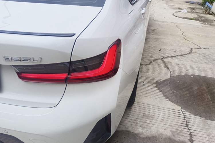 Used BMW 3 Series 2024 325Li M Sport Night Edition Package Right Rear Taillight