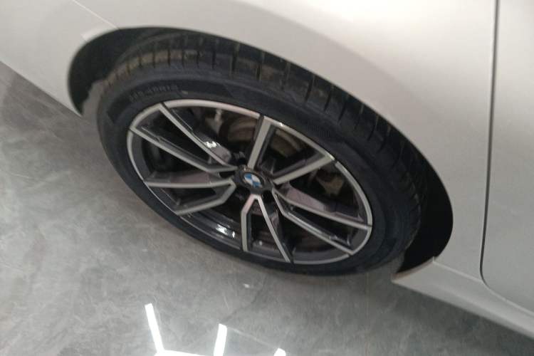 Used BMW 3 Series 2024 325Li M Sport Package Right Rear Wheel Hub