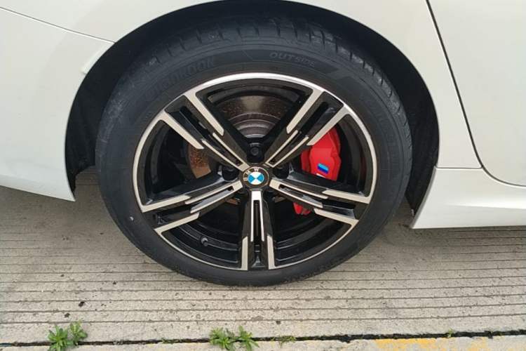 Used BMW 3 Series 2024 325i M Sport Package Right Rear Wheel Hub