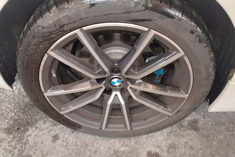 Used BMW 3 Series 2024 325Li M Sport Package Right Rear Wheel Hub