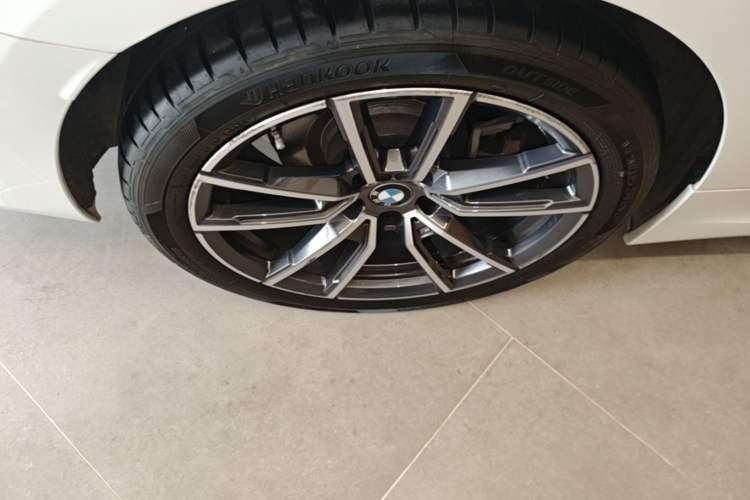 Used BMW 3 Series 2024 325Li M Sport Package Right Rear Wheel Hub