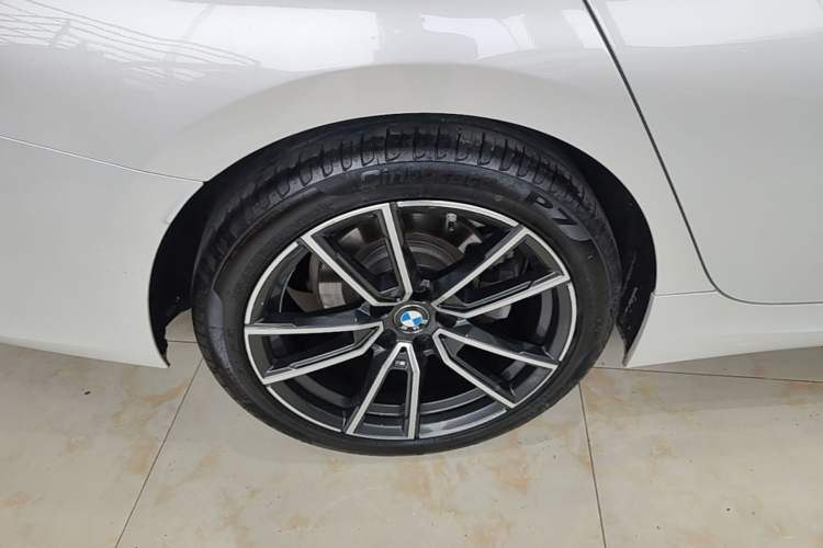 Used BMW 3 Series 2024 325Li M Sport Package Right Rear Wheel Hub