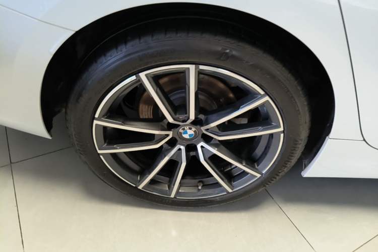 Used BMW 3 Series 2024 320Li M Sport Package Right Rear Wheel Hub