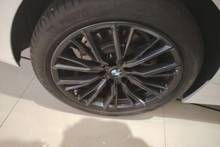 Used BMW 3 Series 2024 325Li M Sport Night Edition Package Right Rear Wheel Hub