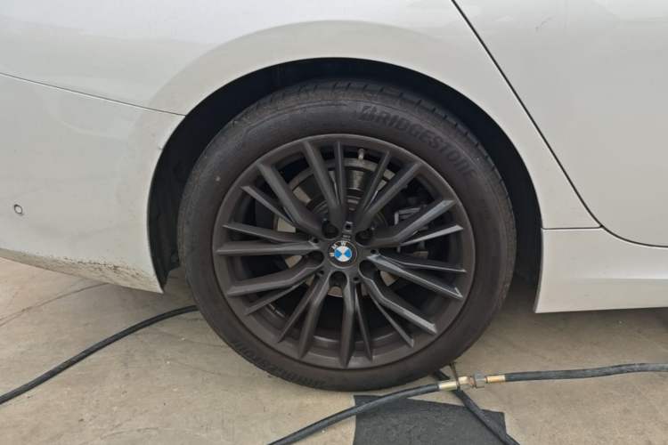 Used BMW 3 Series 2024 325Li M Sport Night Edition Package Right Rear Wheel Hub