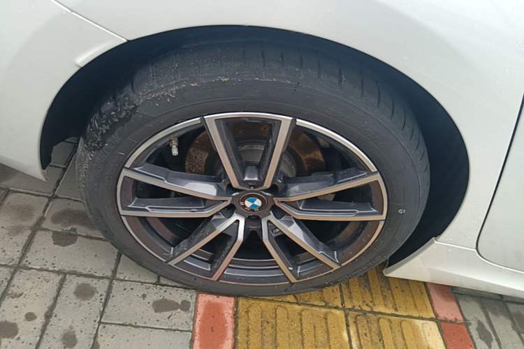 Used BMW 3 Series 2024 325Li M Sport Package Right Rear Wheel Hub