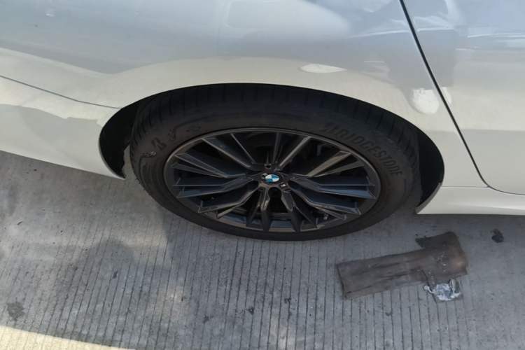 Used BMW 3 Series 2024 325Li M Sport Night Edition Package Right Rear Wheel Hub