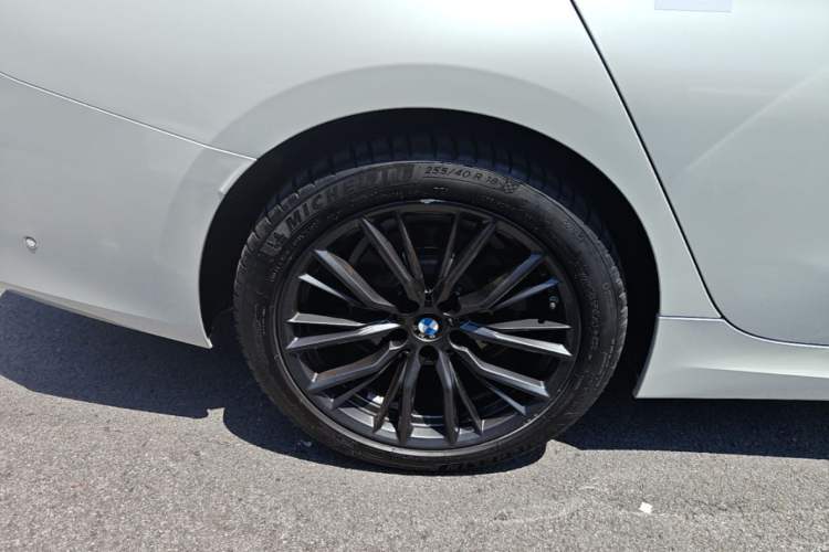 Used BMW 3 Series 2024 325Li M Sport Night Edition Package Right Rear Wheel Hub