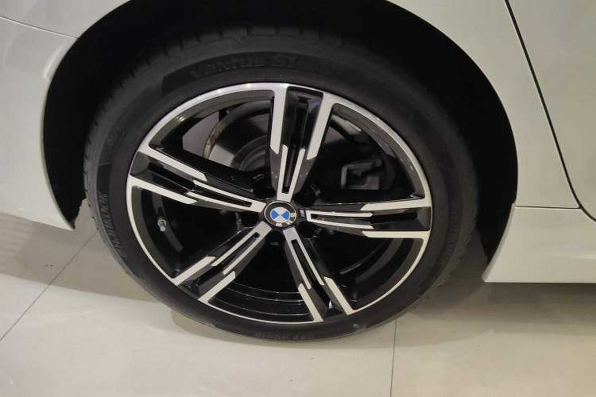 Used BMW 3 Series 2024 325i M Sport Package Right Rear Wheel Hub