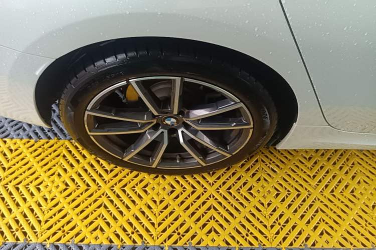 Used BMW 3 Series 2024 325Li M Sport Package Right Rear Wheel Hub