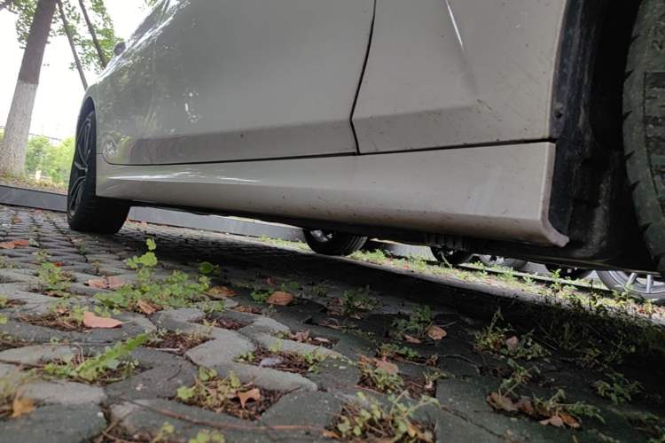 Used BMW 3 Series 2024 320Li M Sport Package Right Side Sill