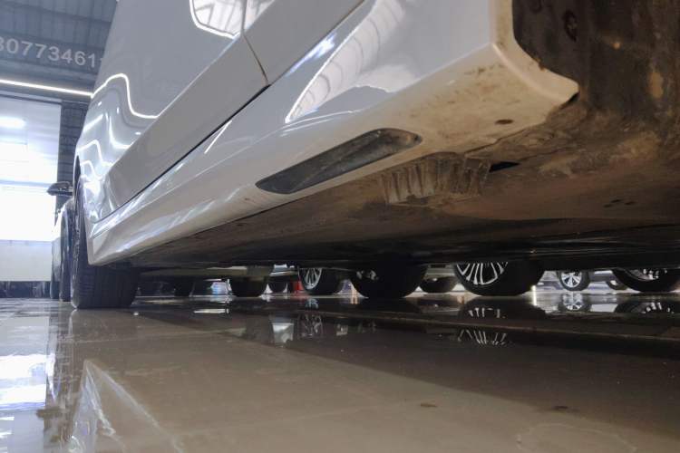 Used BMW 3 Series 2024 325Li M Sport Night Edition Package Right Side Sill