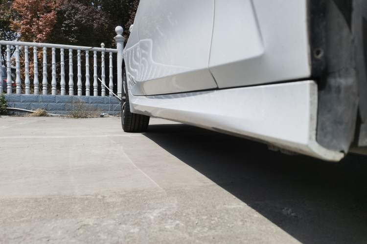 Used BMW 3 Series 2024 325Li M Sport Package Right Side Sill