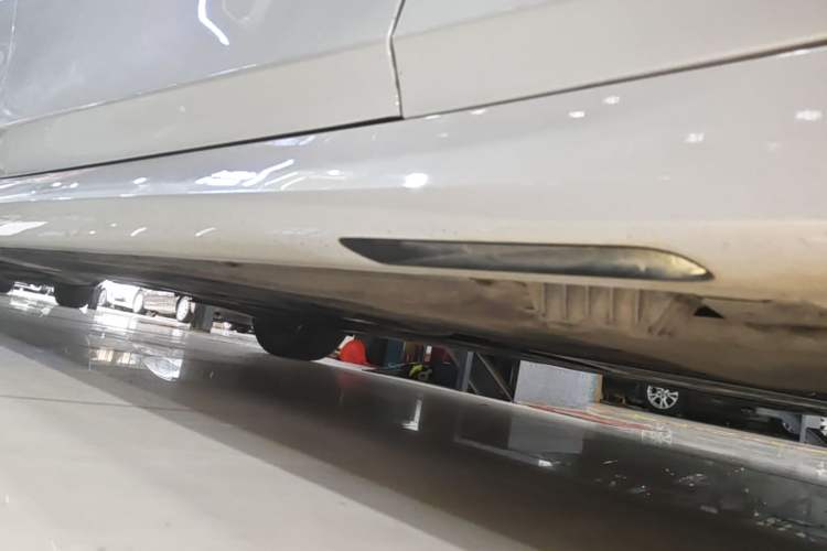 Used BMW 3 Series 2024 325Li M Sport Package Right Side Sill