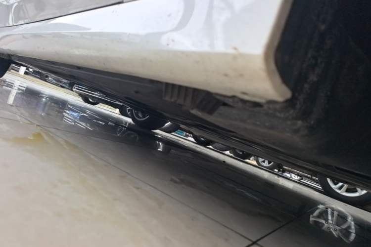 Used BMW 3 Series 2024 320Li M Sport Package Right Side Sill
