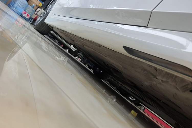 Used BMW 3 Series 2024 325Li M Sport Package Right Side Sill