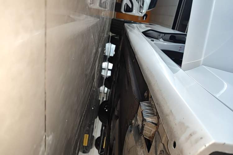 Used BMW 3 Series 2024 320Li M Sport Package Right Side Sill
