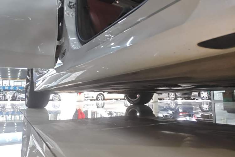 Used BMW 3 Series 2024 325Li M Sport Package Right Side Sill