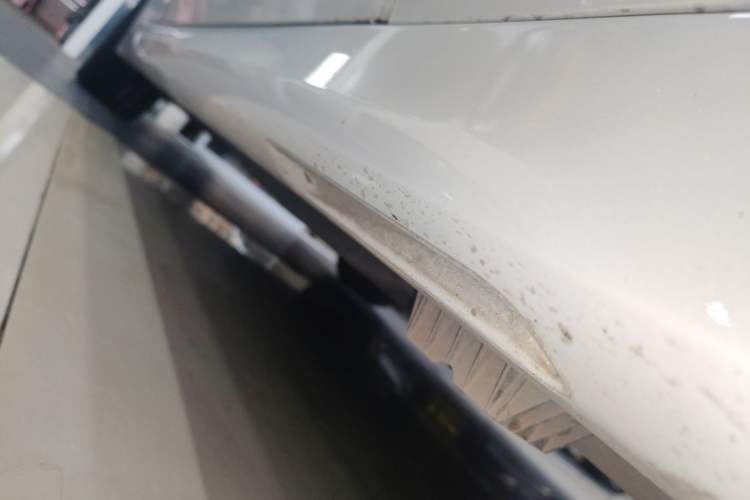 Used BMW 3 Series 2024 325Li M Sport Night Edition Package Right Side Sill