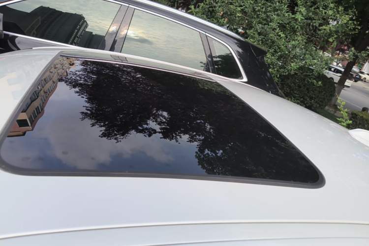 Used BMW 3 Series 2024 320i M Sport Package Roof
