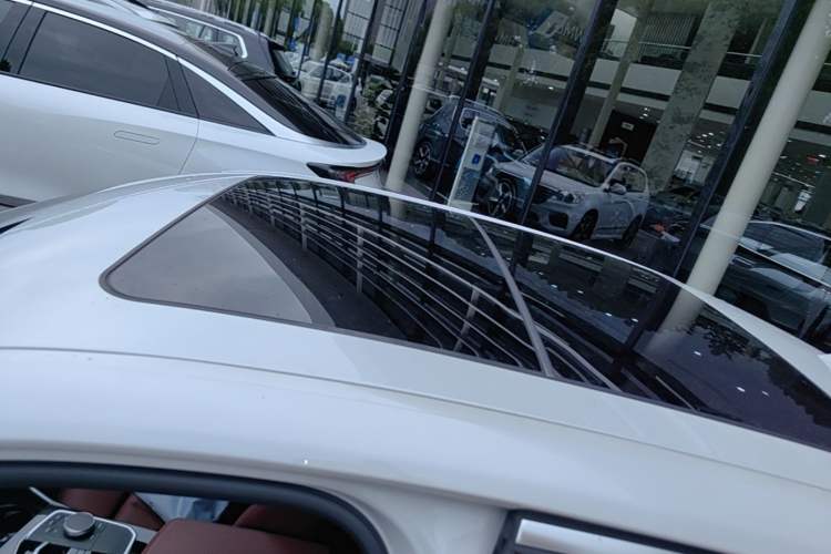 Used BMW 3 Series 2024 320Li M Sport Package Roof