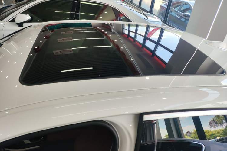Used BMW 3 Series 2024 320Li M Sport Package Roof