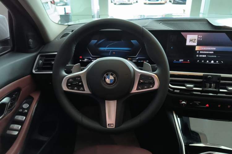 Used BMW 3 Series 2024 320i M Sport Package Steering Wheel