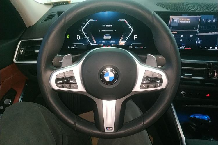 Used BMW 3 Series 2024 325i M Sport Package Steering Wheel