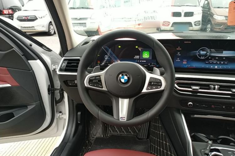 Used BMW 3 Series 2024 325i M Sport Package Steering Wheel