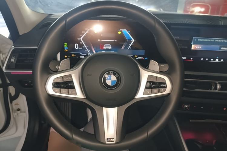 Used BMW 3 Series 2024 325Li M Sport Package Steering Wheel