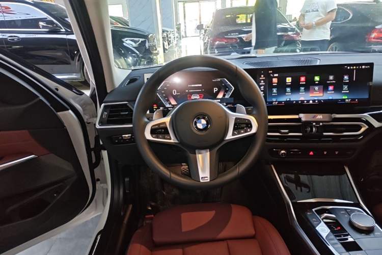 Used BMW 3 Series 2024 325Li M Sport Package Steering Wheel