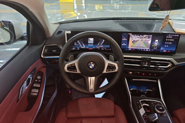 Used BMW 3 Series 2024 325i M Sport Package Steering Wheel