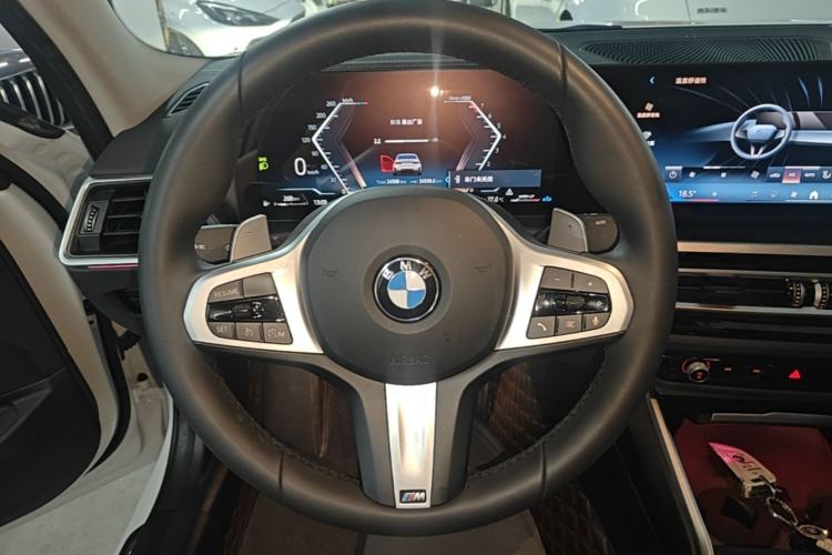 Used BMW 3 Series 2024 325i M Sport Package Steering Wheel