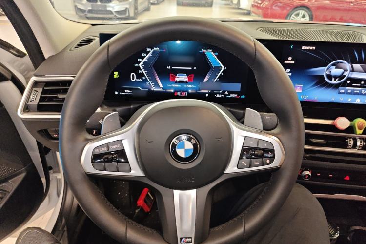 Used BMW 3 Series 2024 325Li M Sport Package Steering Wheel