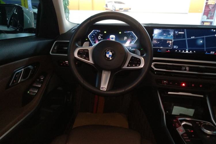 Used BMW 3 Series 2024 320Li M Sport Package Steering Wheel