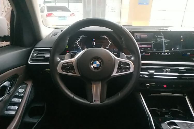 Used BMW 3 Series 2024 320Li M Sport Package Steering Wheel