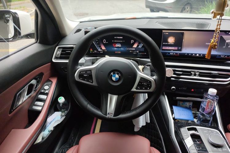 Used BMW 3 Series 2024 320Li M Sport Package Steering Wheel