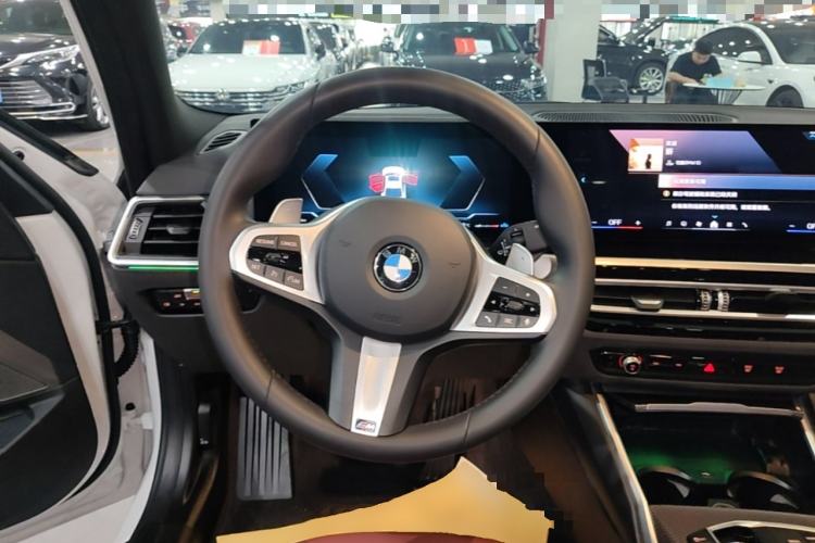 Used BMW 3 Series 2024 325i M Sport Night Edition Package Steering Wheel