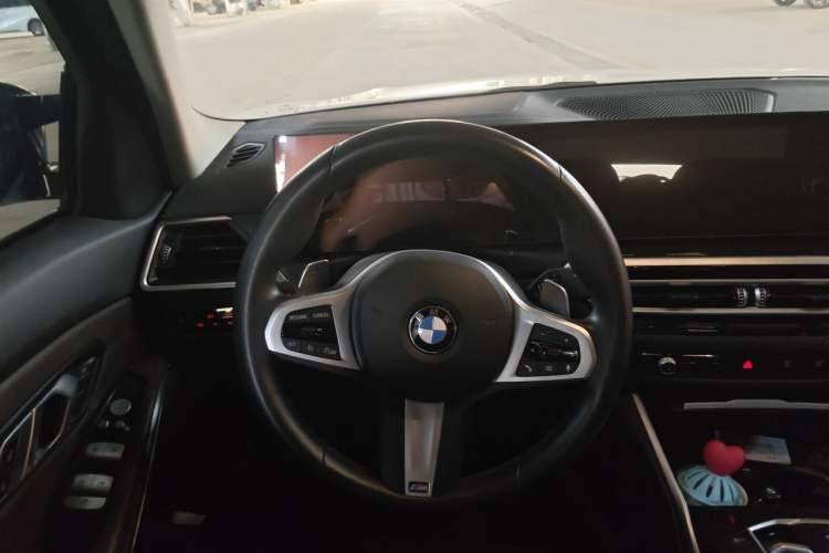 Used BMW 3 Series 2024 325Li M Sport Package Steering Wheel