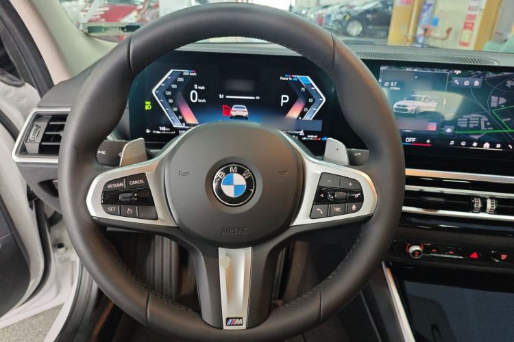 Used BMW 3 Series 2024 320i M Sport Package Steering Wheel