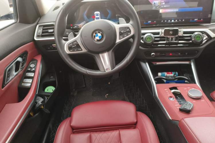 Used BMW 3 Series 2024 325Li M Sport Package Steering Wheel