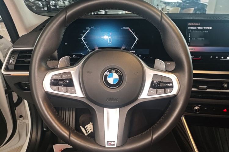 Used BMW 3 Series 2024 320i M Sport Package Steering Wheel