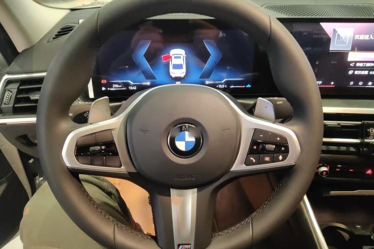Used BMW 3 Series 2024 325i M Sport Package Steering Wheel