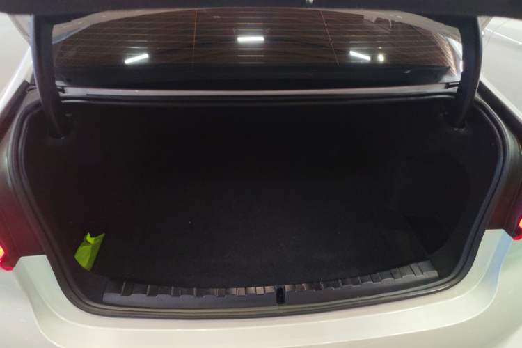 Used BMW 3 Series 2024 325i M Sport Package Trunk